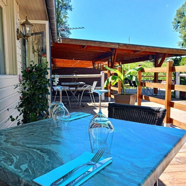 La Jument Verte 2 - restaurant UNIEUX - meilleur restaurant UNIEUX